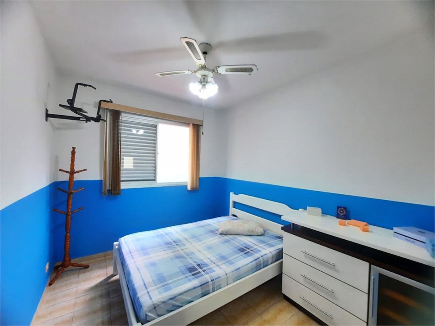 Apartamento com 2 dormitórios à venda na Enseada – 500 metros da praia