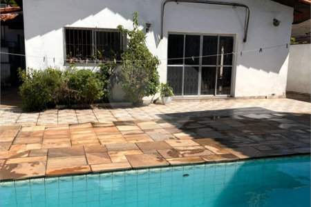 Casa Térrea à venda com 3 quartos, sendo 1 suíte,  em Socorro, São Paulo, SP