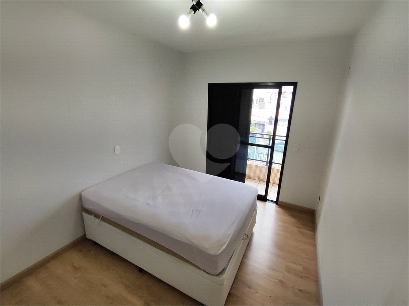 Apartamento à venda com 3 quartos, sendo 1 suíte,  em Vila Ester (zona Norte), São Paulo, SP