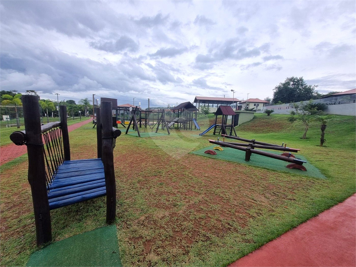 Casa à venda com 3 quartos, sendo 1 suíte, no condomínio Reserva Ipanema I, Sorocaba - SP