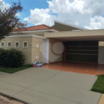 Casa à venda com 3 quartos, sendo 1 suíte,  no condomínio Vila Aracoara, Araraquara - SP