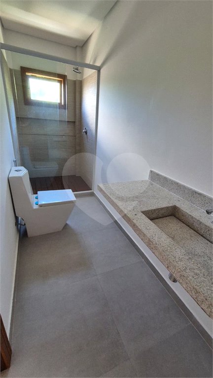 Casa à venda com 8 quartos, sendo 7 suítes, em Ferradura, Armação dos Búzios, RJ