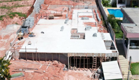 Casa à venda com 4 suítes no condomínio Shambala III, Atibaia - SP