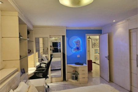 Casa à venda ou para alugar com 4 quartos, sendo 2 suítes, no condomínio Palmeiras Imperiais Private House, São Paulo - SP