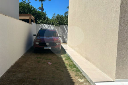 Casa à venda com 4 quartos, sendo 1 suíte,  em Ogiva, Cabo Frio, RJ