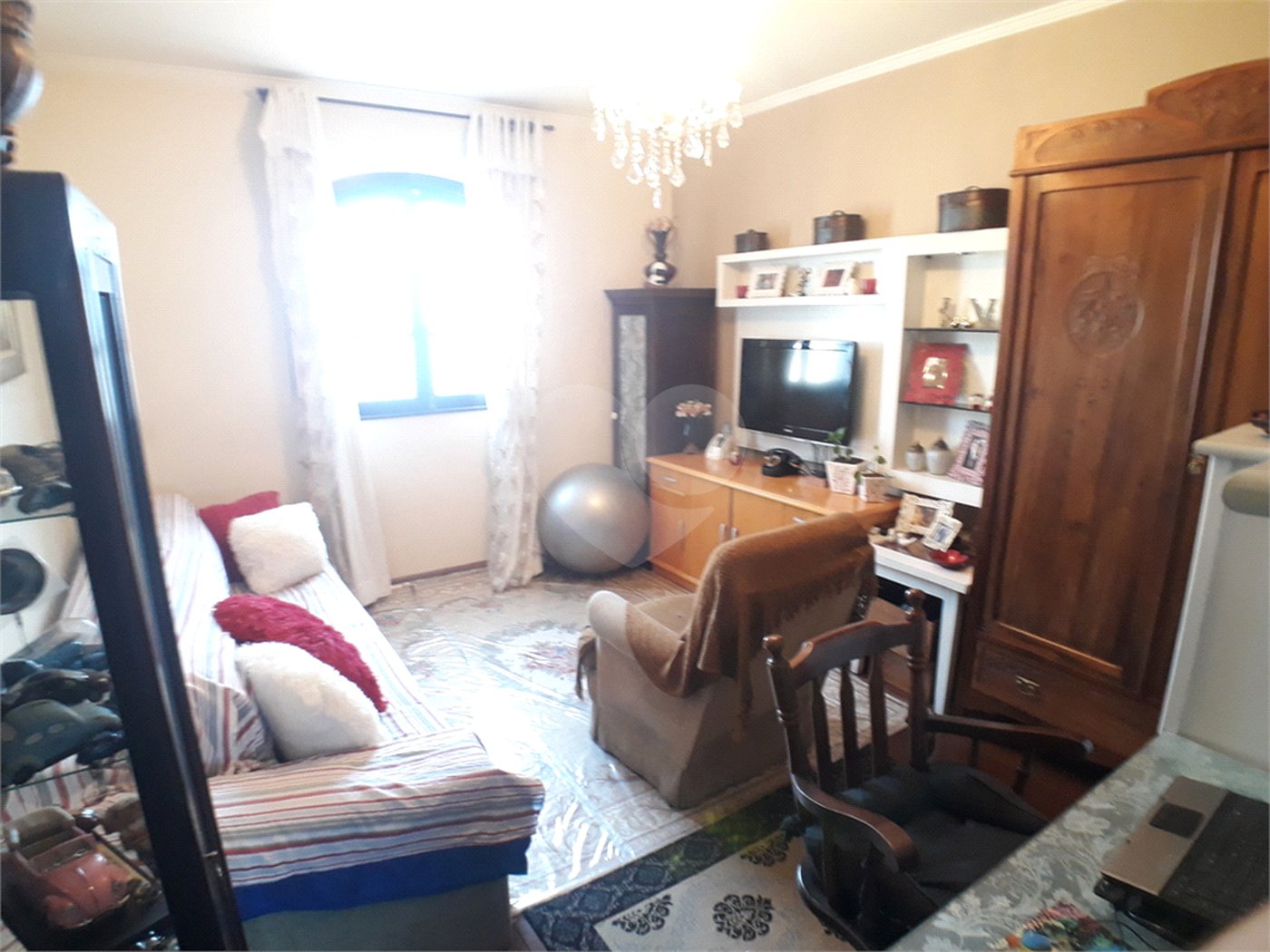 Casa Térrea à venda com 6 quartos, sendo 2 suítes, em Limão, São Paulo, SP