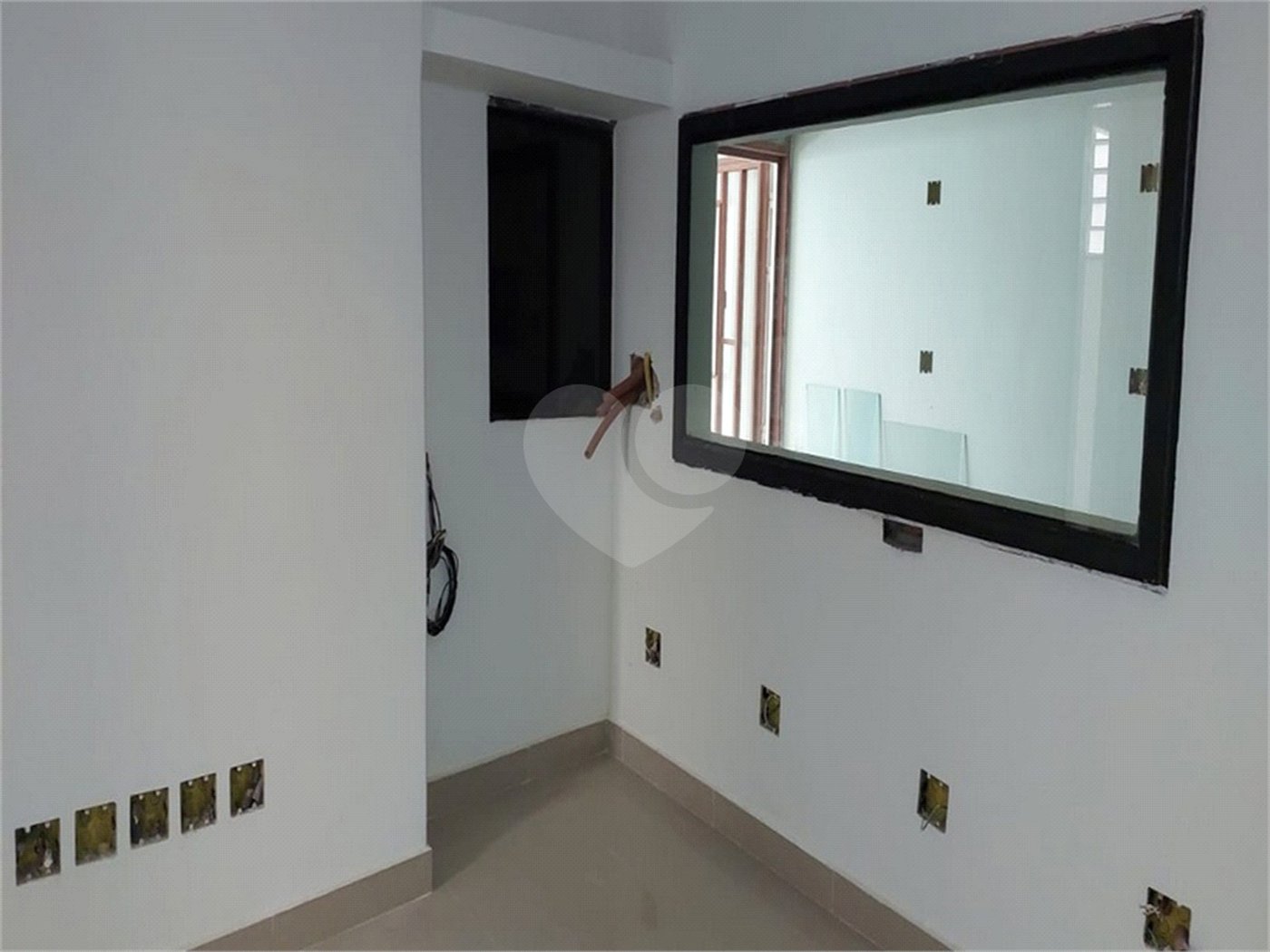 Sobrado à venda com 3 quartos, sendo 2 suítes, em Vila Paulicéia, São Paulo, SP