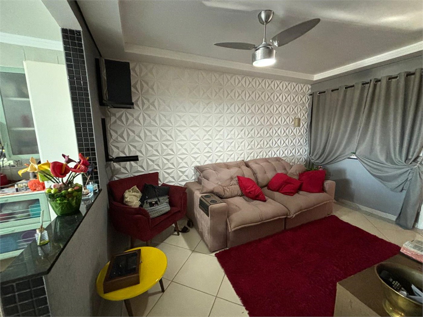 Casa à venda com 3 quartos, sendo 1 suíte, em Jardim Imperador, Salto, SP