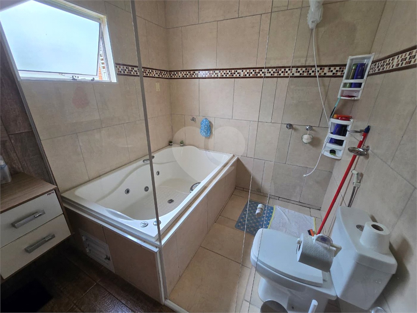 Chácara à venda com 3 quartos, sendo 1 suíte, em Cercadinho, Alambari, SP