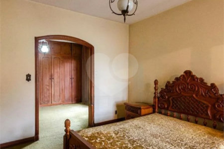 Casa à venda ou para alugar com 4 suítes em Vila Comercial, São Paulo, SP
