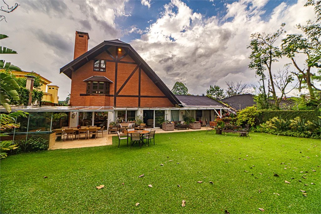 Casa à venda com 5 suítes em Jardim Morumbi, São Paulo, SP