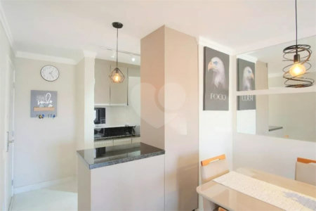 Apartamento à venda com 3 quartos, sendo 1 suíte,  em Vila Matilde, São Paulo, SP