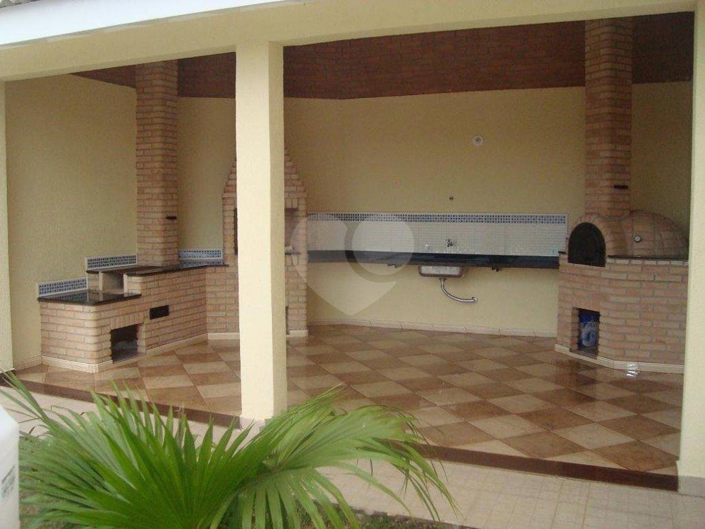 Casa à venda com 4 quartos, sendo 3 suítes, em Recreio Campo Verde, Ibiúna, SP