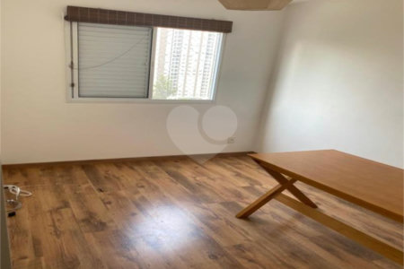 Apartamento à venda com 3 quartos, sendo 1 suíte, em Vila Andrade, São Paulo, SP