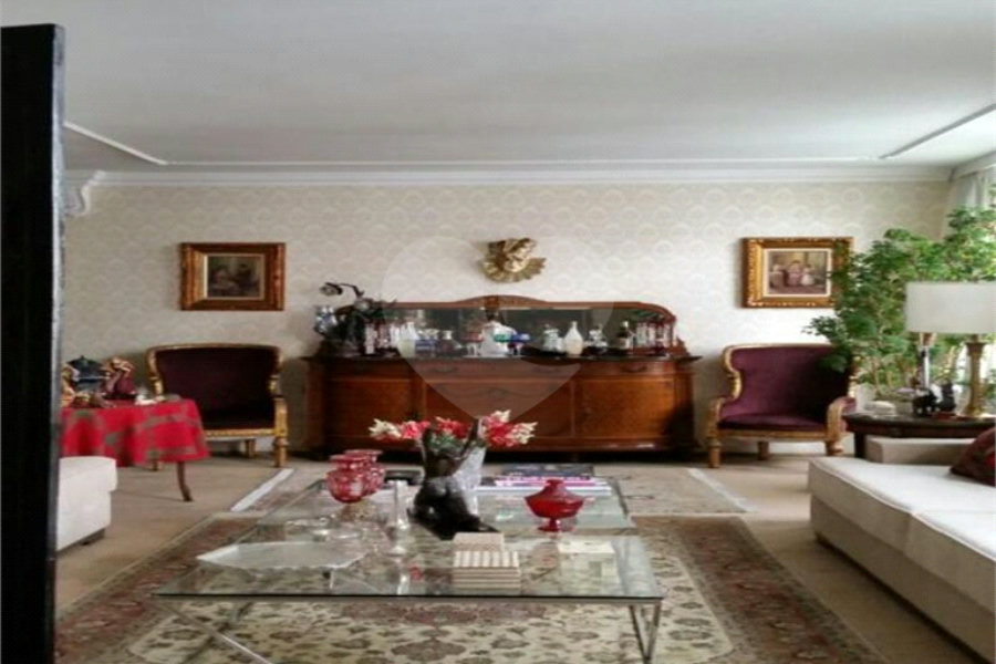 Apartamento à venda com 4 quartos, sendo 3 suítes, em Jardim Paulista, São Paulo, SP