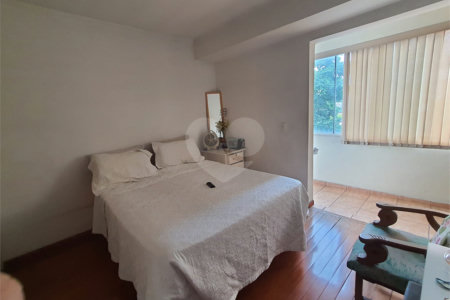 Sobrado à venda com 3 quartos, sendo 1 suíte, em Vila da Saúde, São Paulo, SP