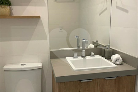 Apartamento à venda com 1 quarto em Jardim das Acácias, São Paulo, SP