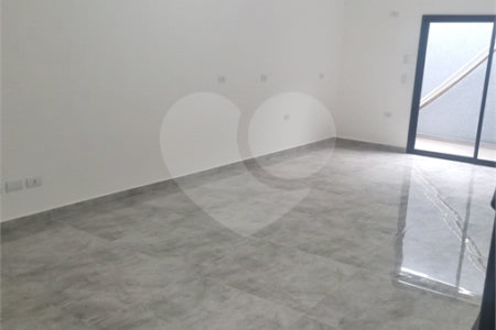 Sobrado à venda com 3 quartos, sendo 1 suíte, em Vila São Paulo, São Paulo, SP