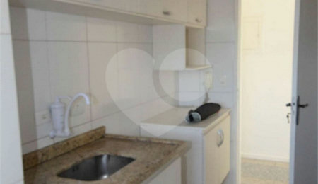 Apartamento à venda com 2 quartos, sendo 1 suíte,  em Vila Parque Jabaquara, São Paulo, SP