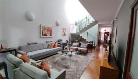 Casa à venda com 3 suítes em Jardim Itália, Itapetininga, SP