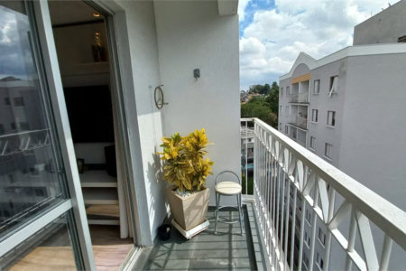 Apartamento à venda com 3 quartos, sendo 1 suíte,  em Jardim Luísa, São Paulo, SP