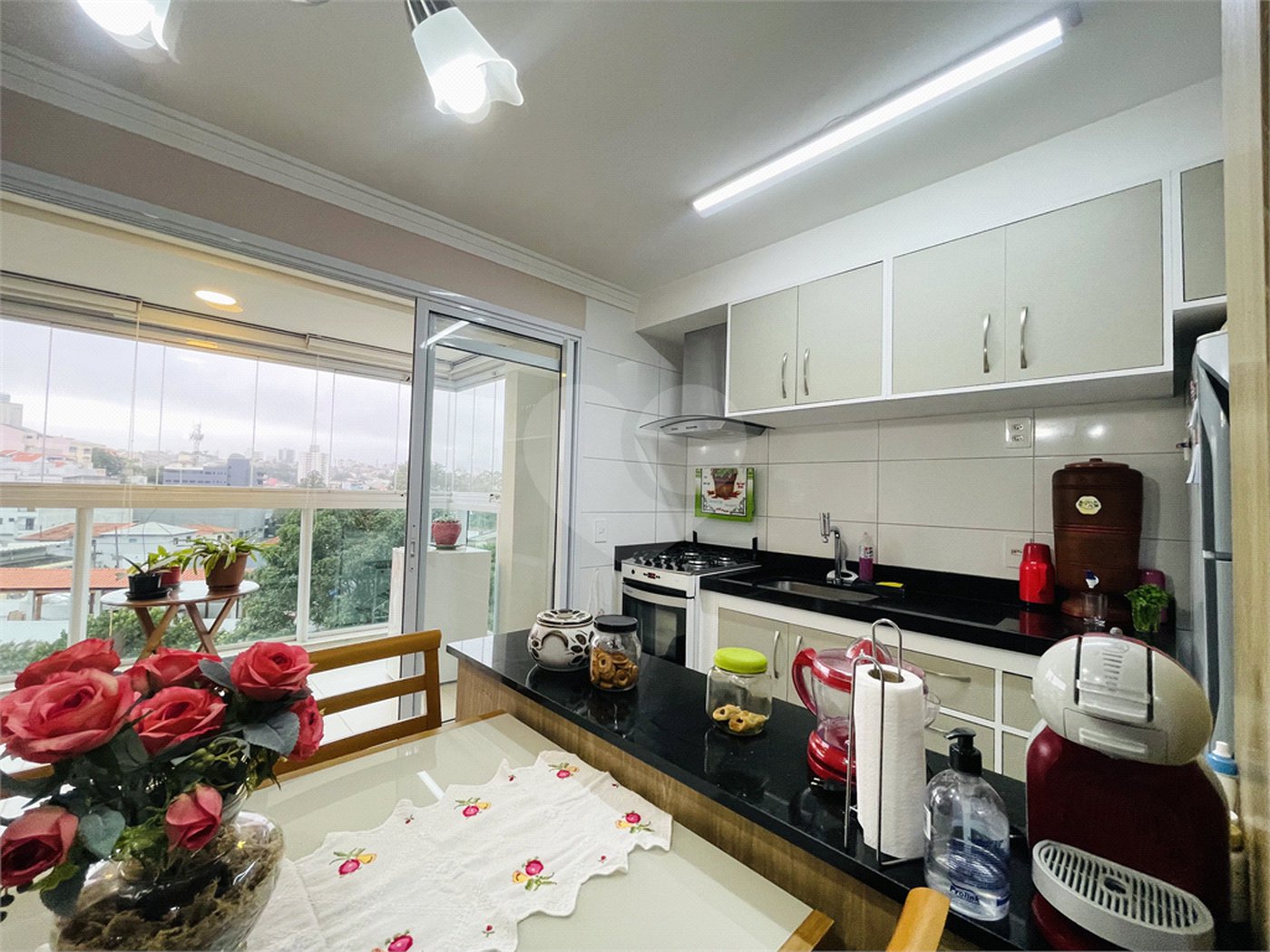Apartamento à venda com 2 suítes em Vila Scarpelli, Santo André, SP
