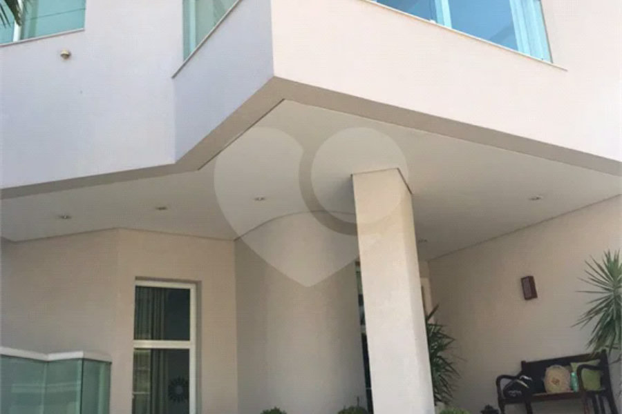 Casa à venda com 5 suítes em Santana, São Paulo, SP