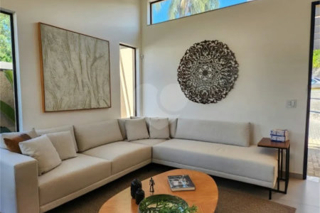 Casa à venda com 3 quartos, sendo 1 suíte, no condomínio Consoli Residencial, Atibaia - SP