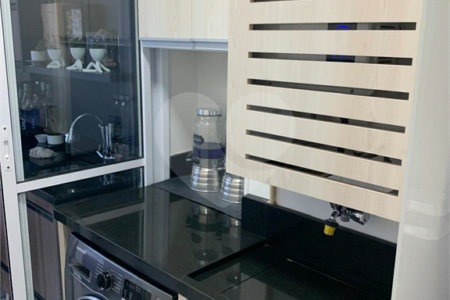 Apartamento à venda com 2 quartos, sendo 1 suíte,  em Fazenda Morumbi, São Paulo, SP