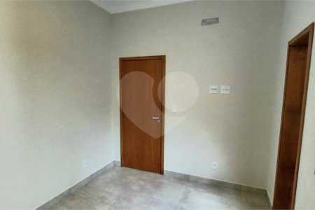 Casa Térrea à venda com 3 suítes em Jardim Valencia, Ribeirão Preto, SP