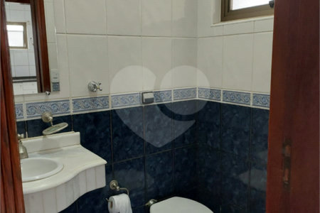 Sobrado à venda com 3 quartos, sendo 1 suíte,  em Jardim Regina, Indaiatuba, SP