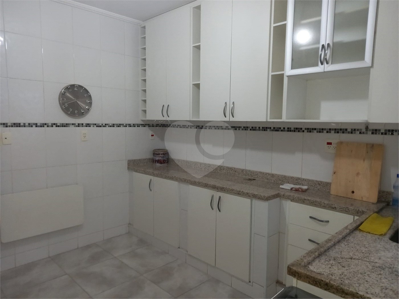 Sobrado à venda com 4 quartos, sendo 2 suítes, em Vila Hamburguesa, São Paulo, SP