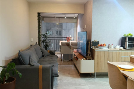 Apartamento à venda com 3 quartos, sendo 1 suíte, em Jardim Flor da Montanha, Guarulhos, SP
