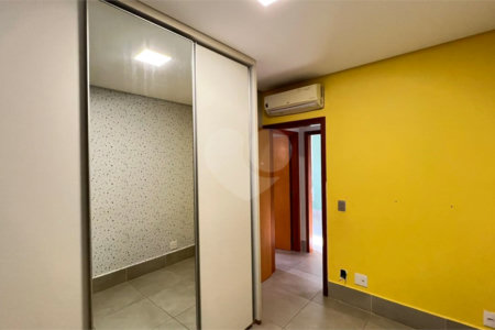 Apartamento à venda com 3 quartos, sendo 1 suíte, no Centro-norte, Cuiabá, MT
