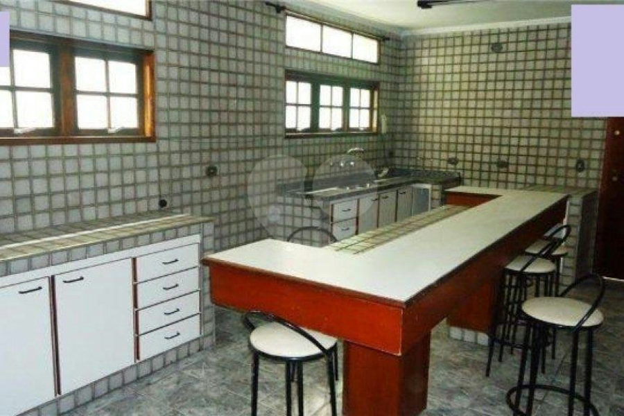 Casa à venda com 4 quartos, sendo 1 suíte, em Jaguara, São Paulo, SP