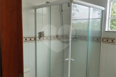 Casa à venda com 3 quartos, sendo 1 suíte, no condomínio Clube Florada Suzano, Suzano - SP