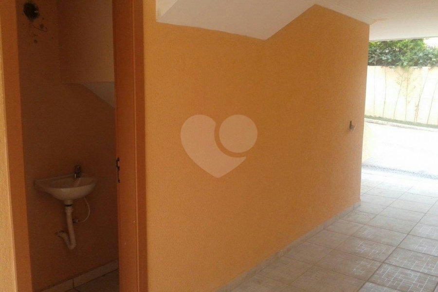 Casa à venda com 2 quartos no condomínio Villaggio Dona Regina, São Paulo - SP