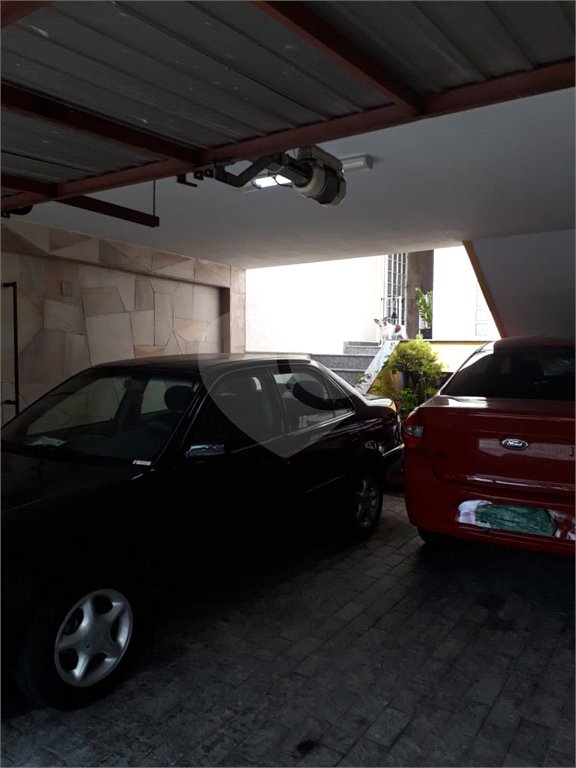 Sobrado à venda com 3 quartos, sendo 1 suíte, em Jardim Santa Mena, Guarulhos, SP
