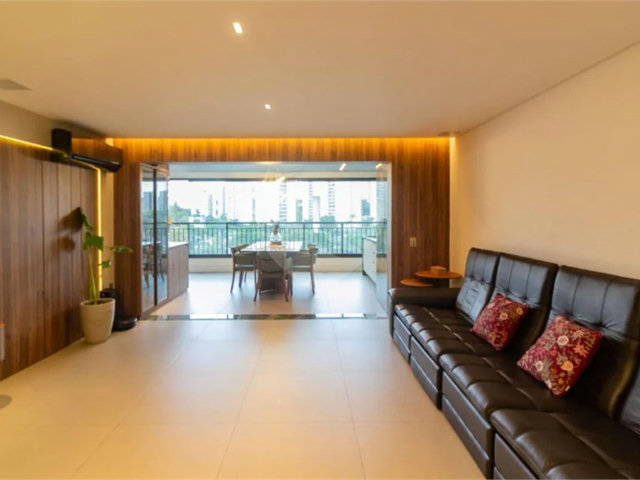 Apartamento à venda com 3 suítes em Campo Grande, São Paulo, SP