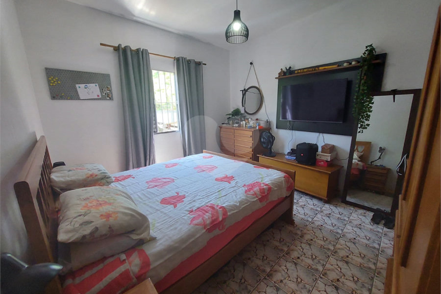 Sobrado à venda com 4 quartos em Vila Clarice, São Paulo, SP