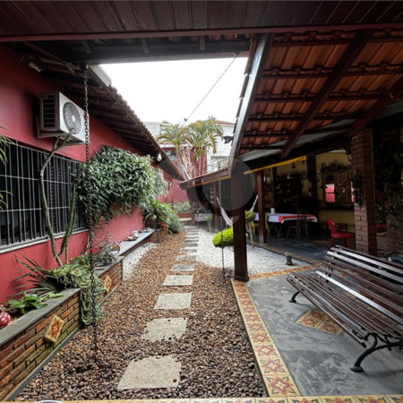 Sobrado à venda com 4 quartos, sendo 1 suíte, em Vila Ester (zona Norte), São Paulo, SP