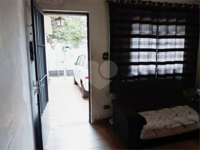Casa à venda com 2 quartos em Vila Maria, São Paulo, SP