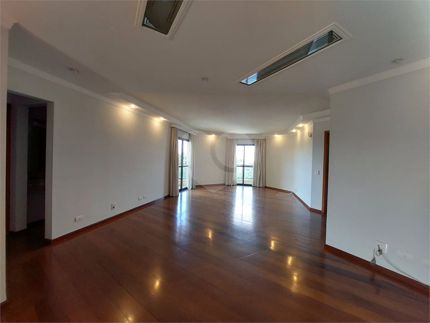 Apartamento à venda com 3 quartos, sendo 1 suíte, em Parque São Domingos, São Paulo, SP