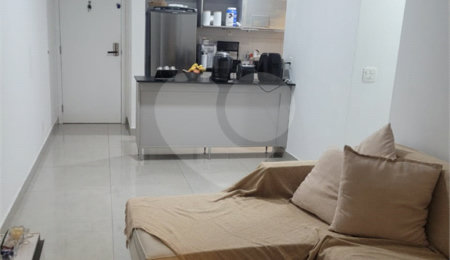 Apartamento à venda com 2 quartos, sendo 1 suíte,  em Jardim Marajoara, São Paulo, SP