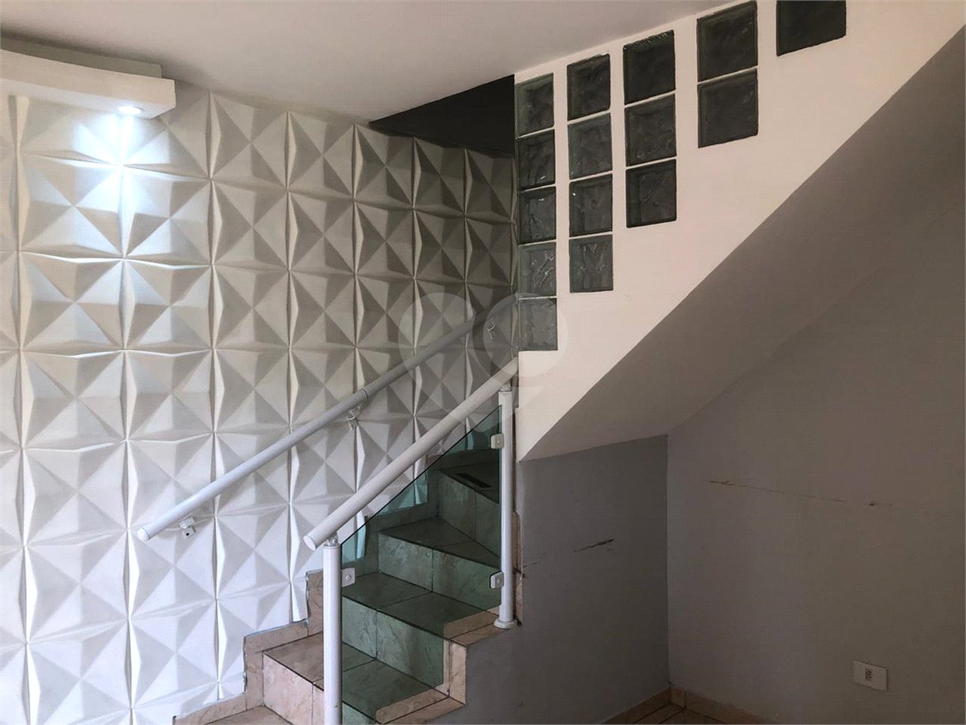 Casa à venda com 2 quartos no condomínio Residencial Armênia, Ferraz de Vasconcelos - SP