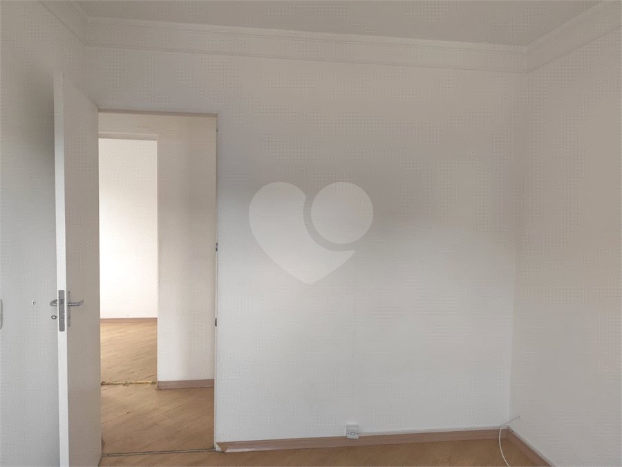 Apartamento à venda com 2 quartos em Horto, São Paulo, SP