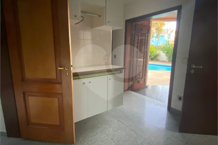 Casa à venda com 3 quartos, sendo 4 suítes,  no condomínio Estância Marambaia, Vinhedo - SP