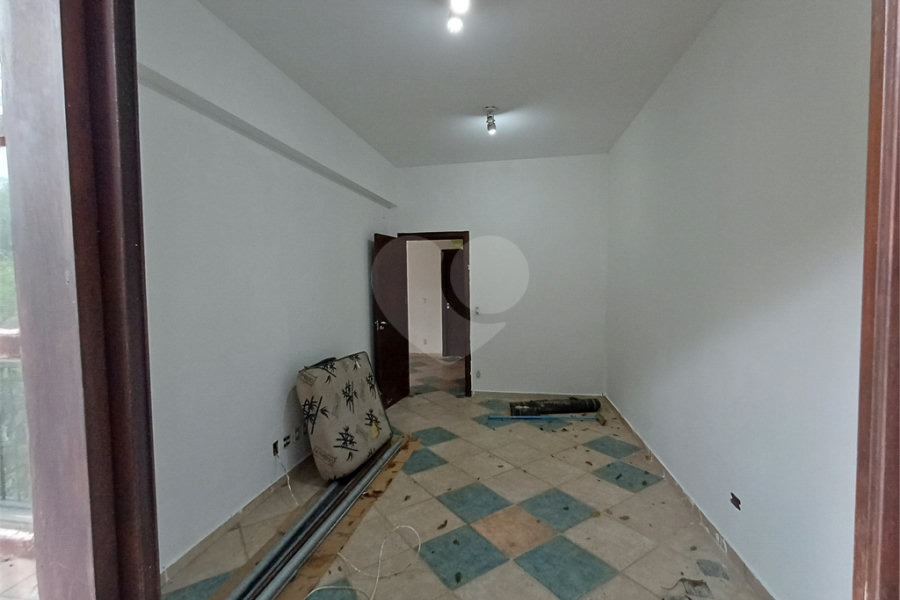 Casa para alugar com 3 quartos no condomínio Champs Elysees Village, Mairiporã - SP