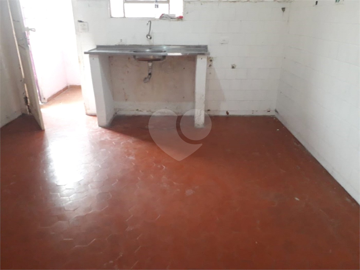 Casa Térrea à venda com 4 quartos, sendo 1 suíte, em Vila Constança, São Paulo, SP