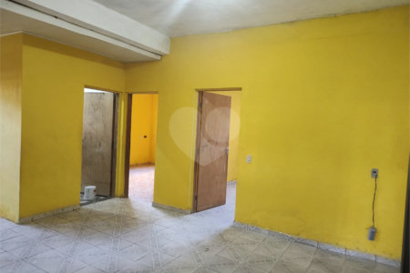 Casa à venda com 2 quartos em Jardim Margarida, Mogi das Cruzes, SP